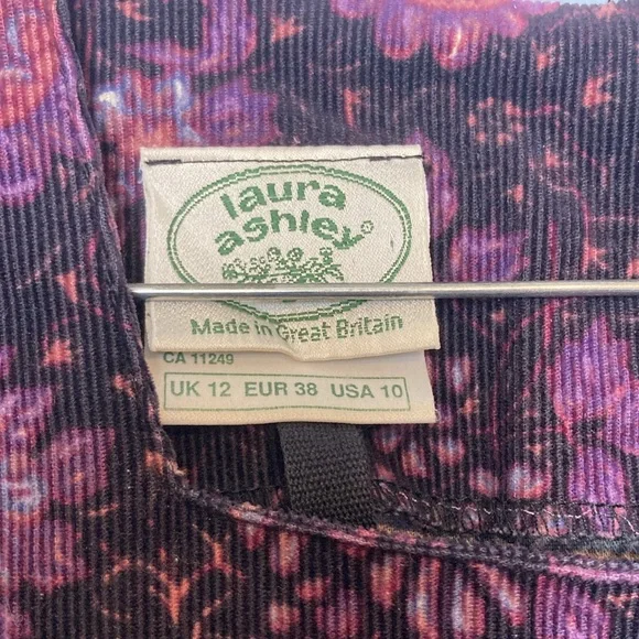 Vintage Laura Ashley Womens Size 10 Purple Floral Pinwale Cordurory Modest Dress - Picture 4 of 12